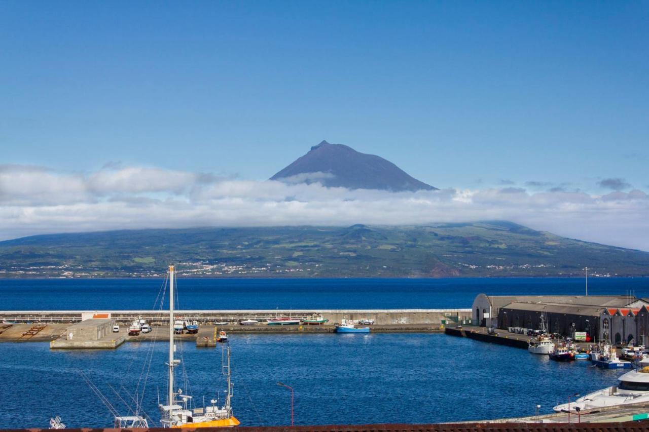 Baía dos Golfinhos Horta Horta (Azores) Exterior foto